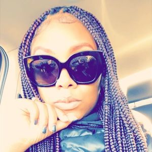 Meet your Posher, Domonique